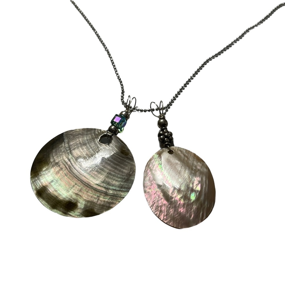 2 Shell Pendants iridescent mother of pearl